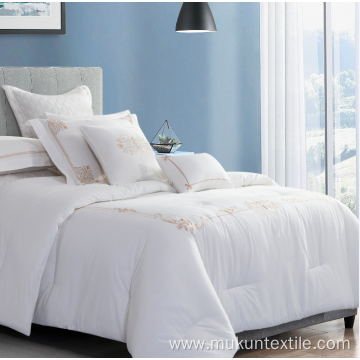 Custom luxury microfiber embroidery lace comforters